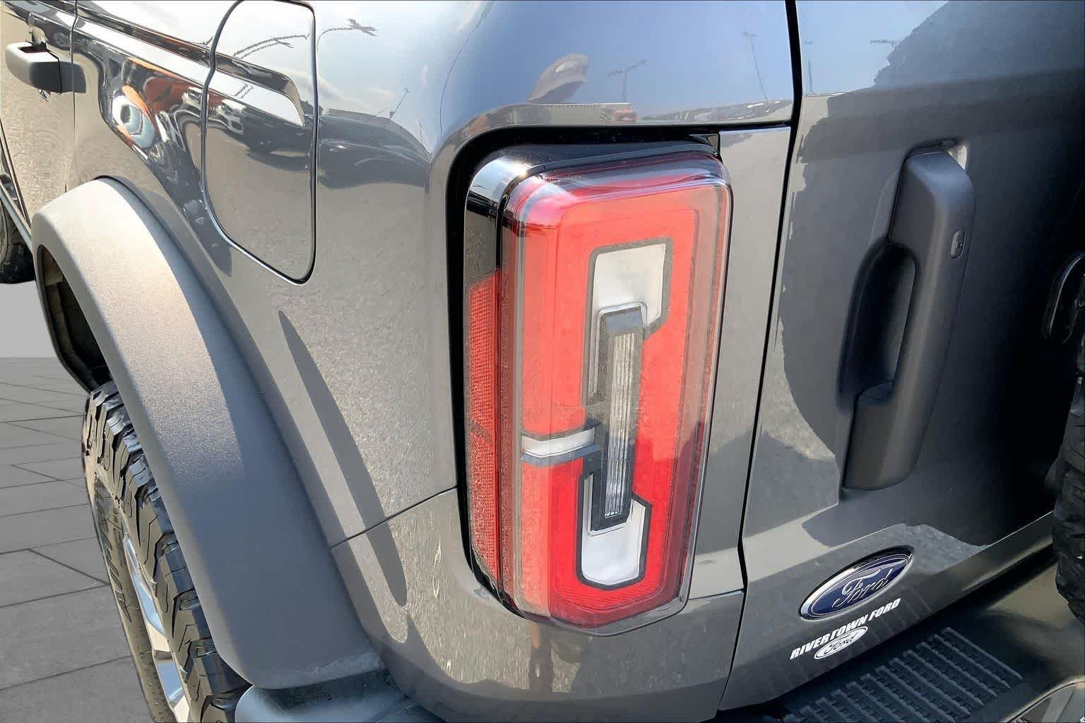 Used 2024 Carbonized Gray Metallic Ford Badlands image 27