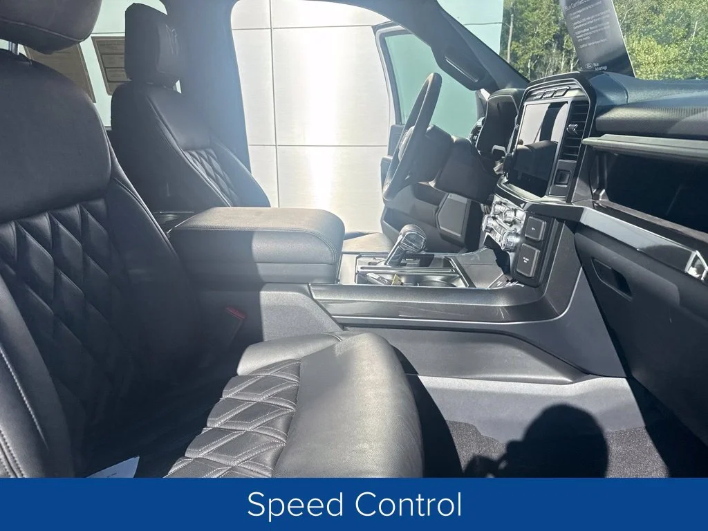 Certified Used 2023 Oxford White Ford XLT image 32