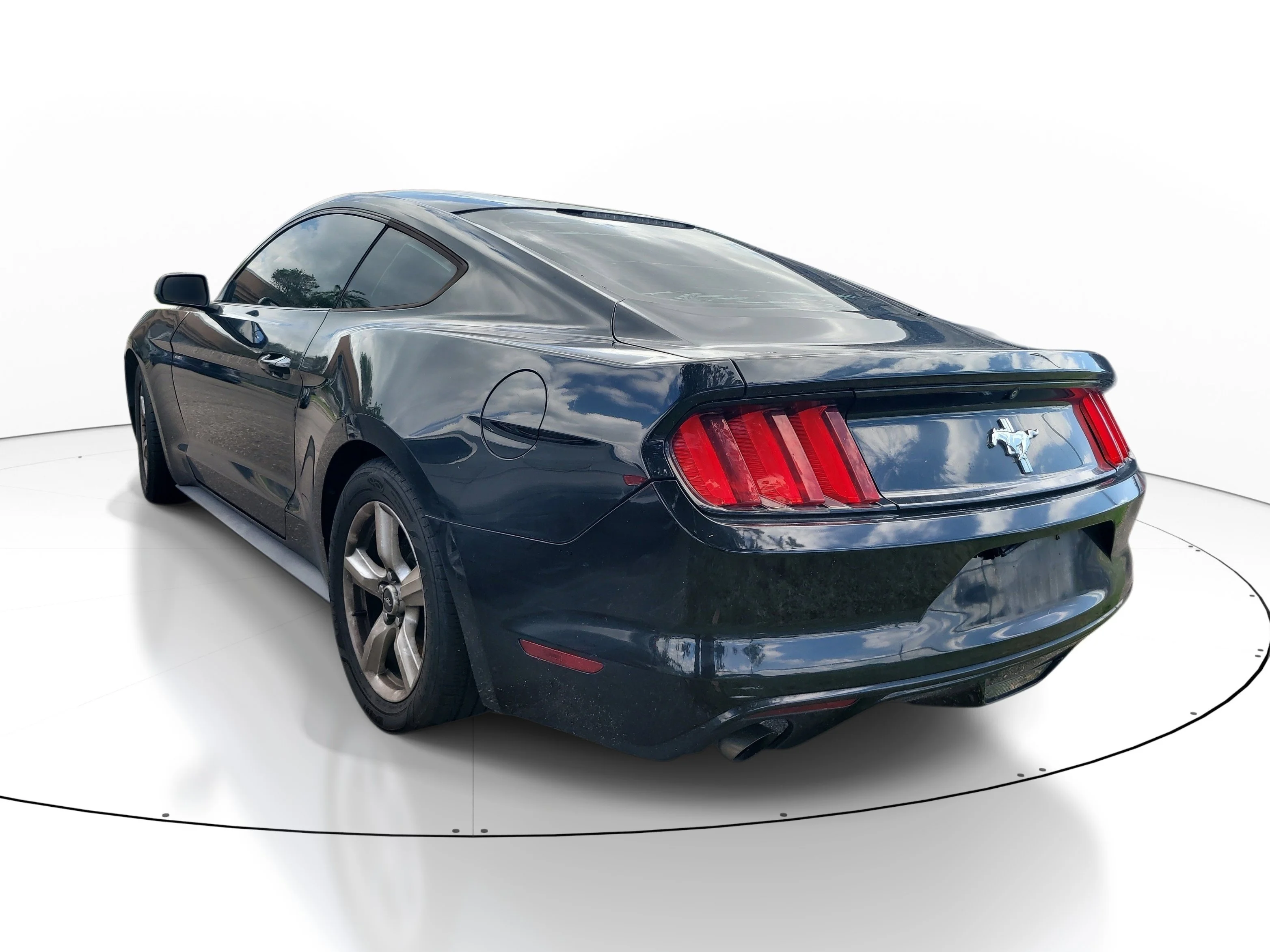 Used 2017 Shadow Black Ford V6 image 6