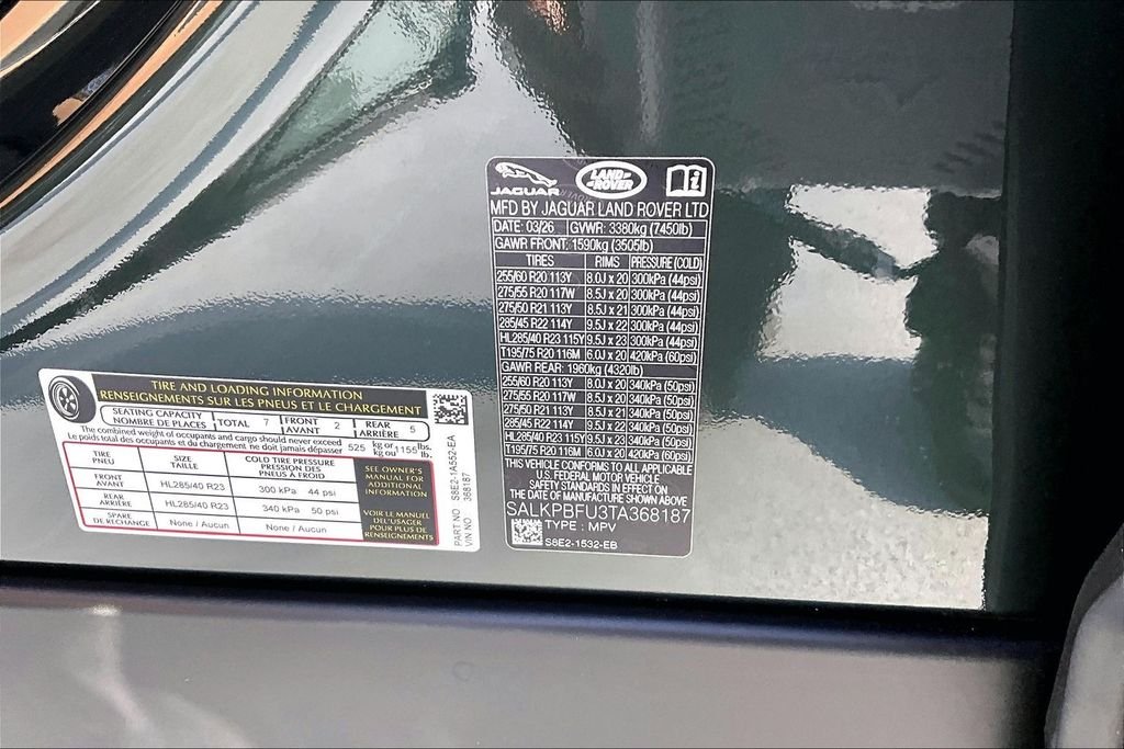 New 2026 BELGRAVIA GREEN Land Rover SE 7 Seats image 8