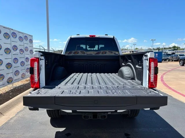 New 2026 Oxford White Ford Lariat image 6