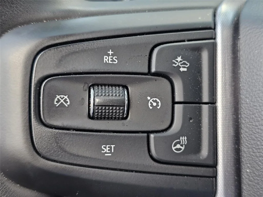 Used 2025 Sterling Metallic GMC SLT image 22