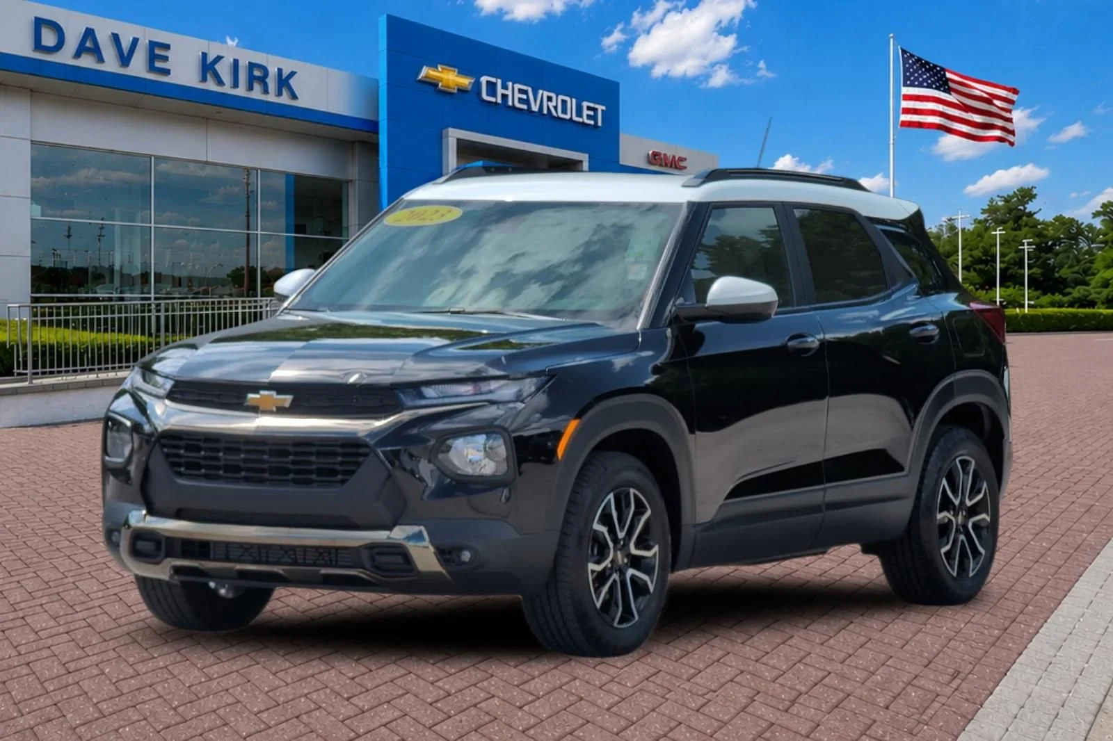 Used 2023 Mosaic Black Metallic Chevrolet ACTIV image 7