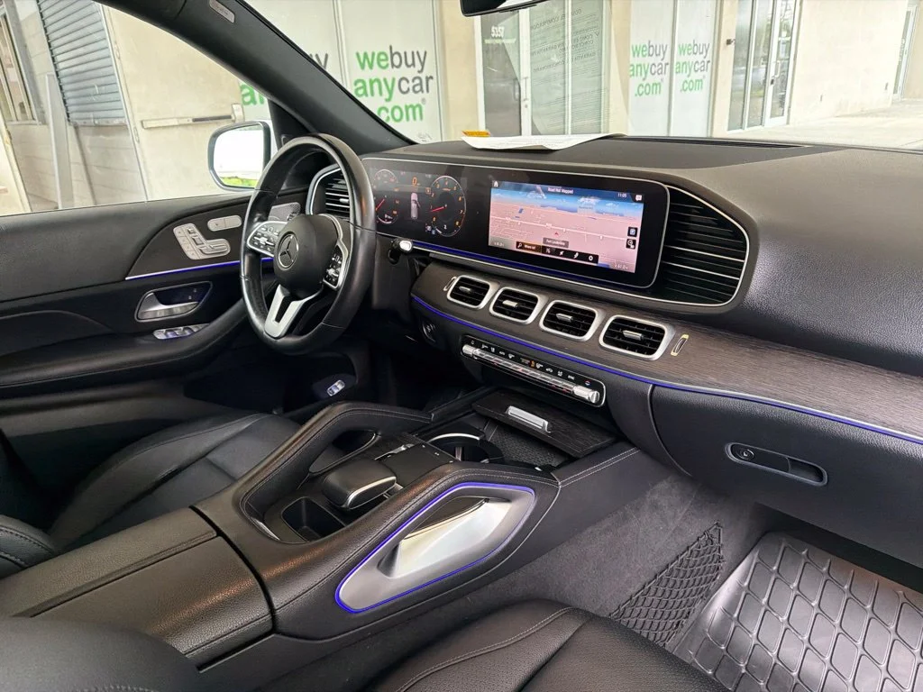Used 2020 White Mercedes-Benz GLE 350 image 28