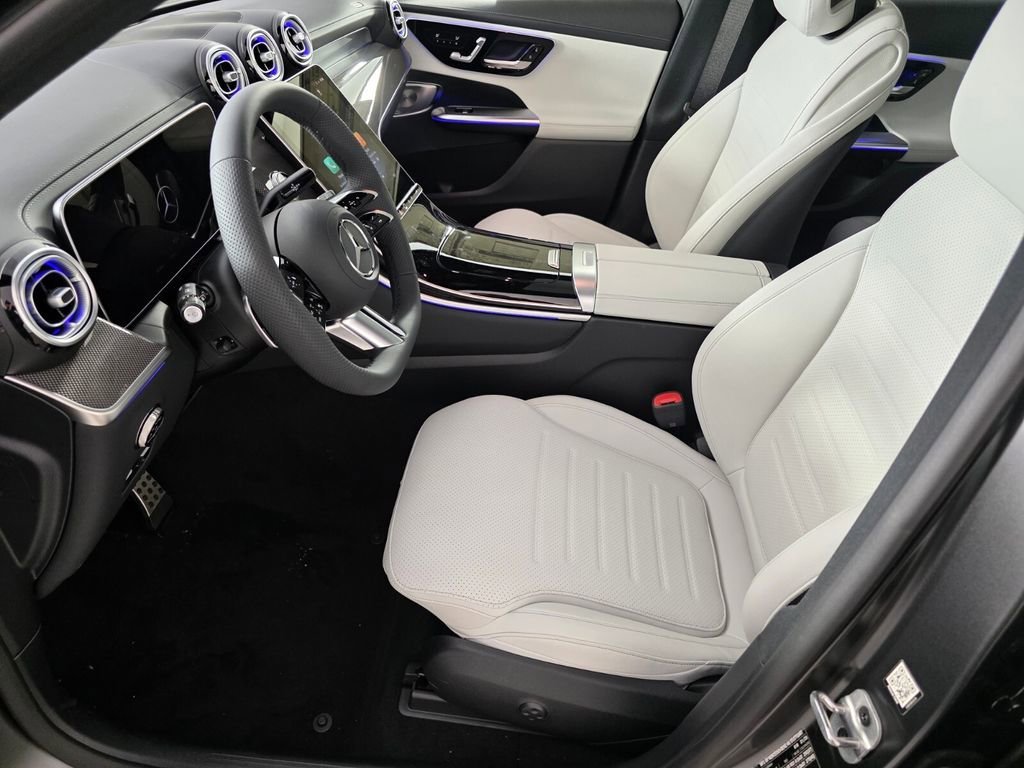 New 2026 MANUFAKTUR exclusive graphite grey magno Mercedes-Benz GLC 300 image 21