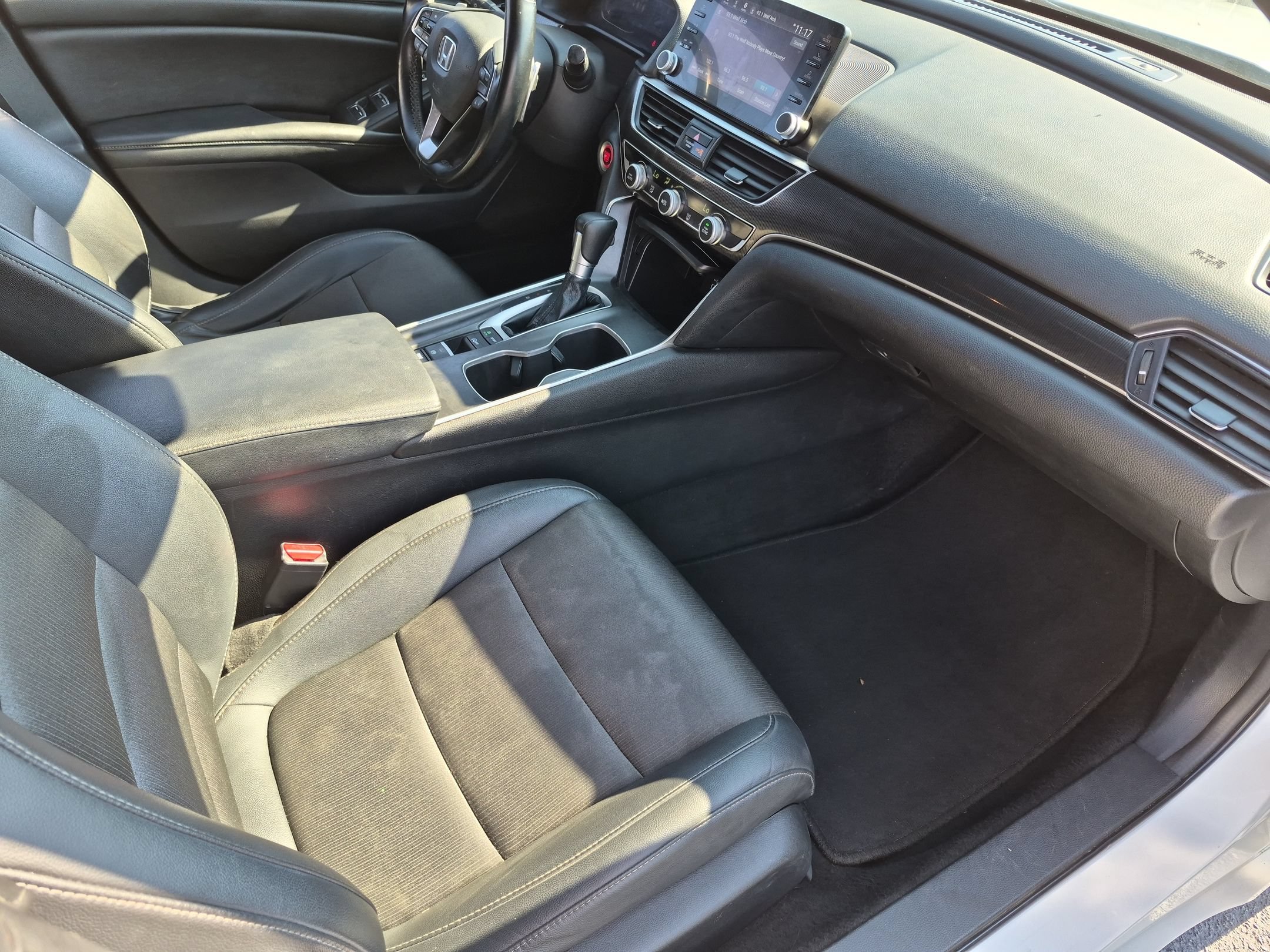 Used 2021 Platinum White Honda Sport image 33