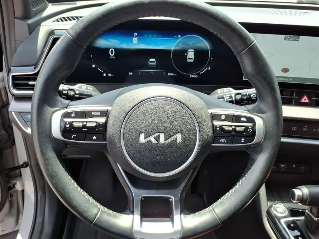 Used 2025 Wolf Gray Kia SX-Prestige image 17