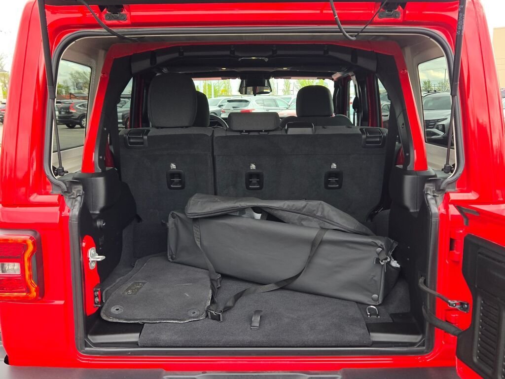 Used 2025 Red Jeep Sahara 4xe image 19