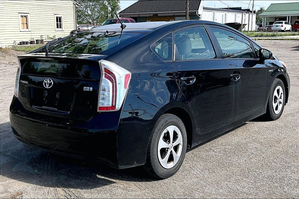 Used 2013 Black Toyota Two image 9