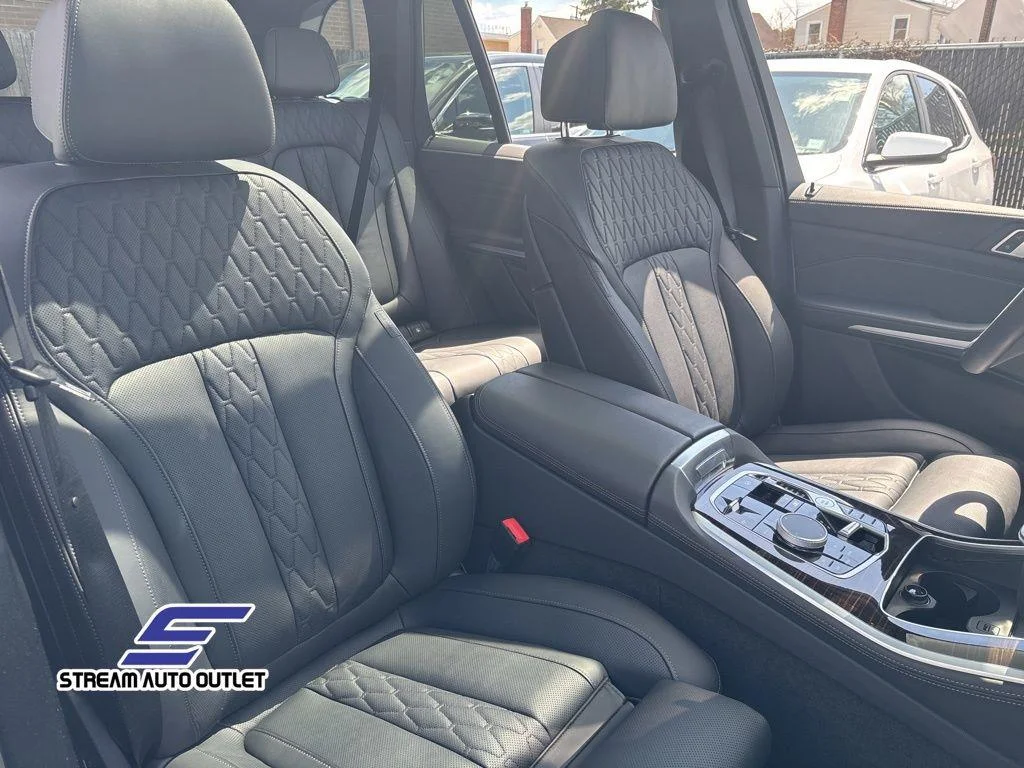 2025 BMW X5 50e - Photo 11