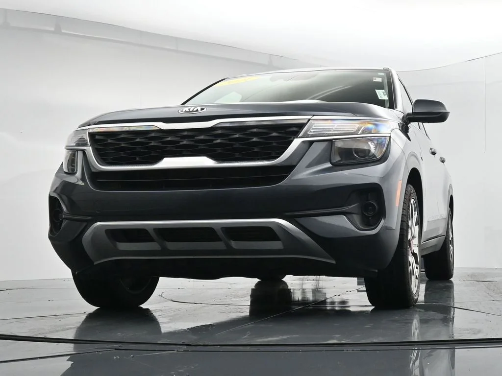Used 2021 Gray Kia S image 38