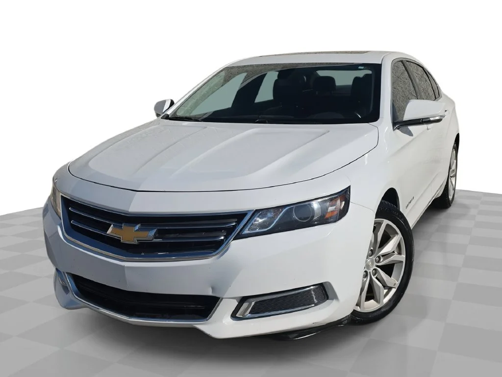 Used 2016 White Chevrolet LT image 1