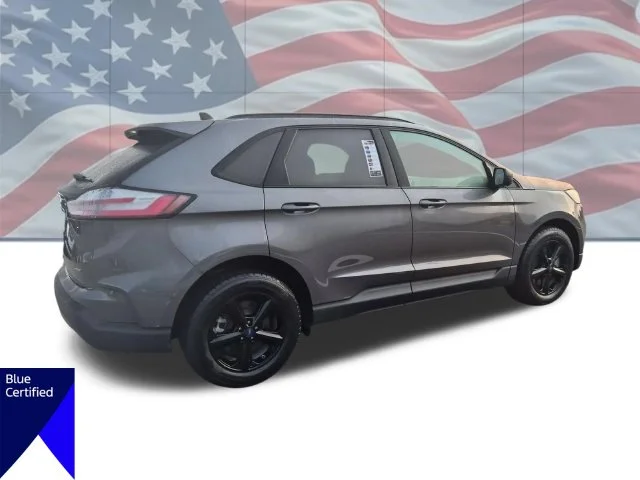 Used 2022 Gray Ford SE image 4
