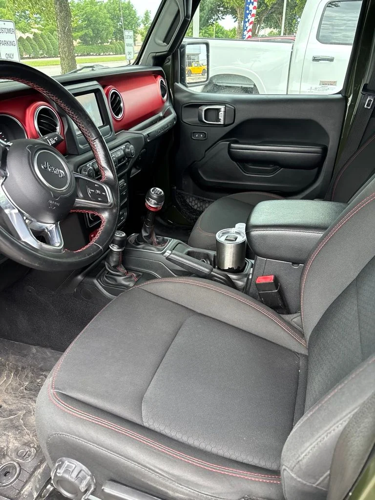 Used 2021 Green Jeep Unlimited Rubicon image 3