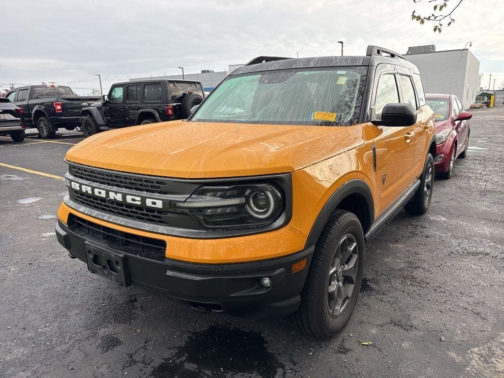 Used 2021 Orange Metallic Ford Badlands image 5