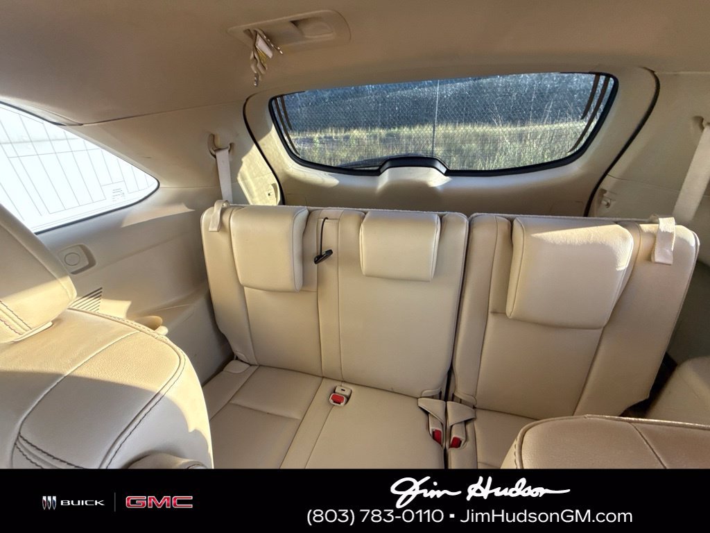 Used 2019 White Toyota XLE image 8