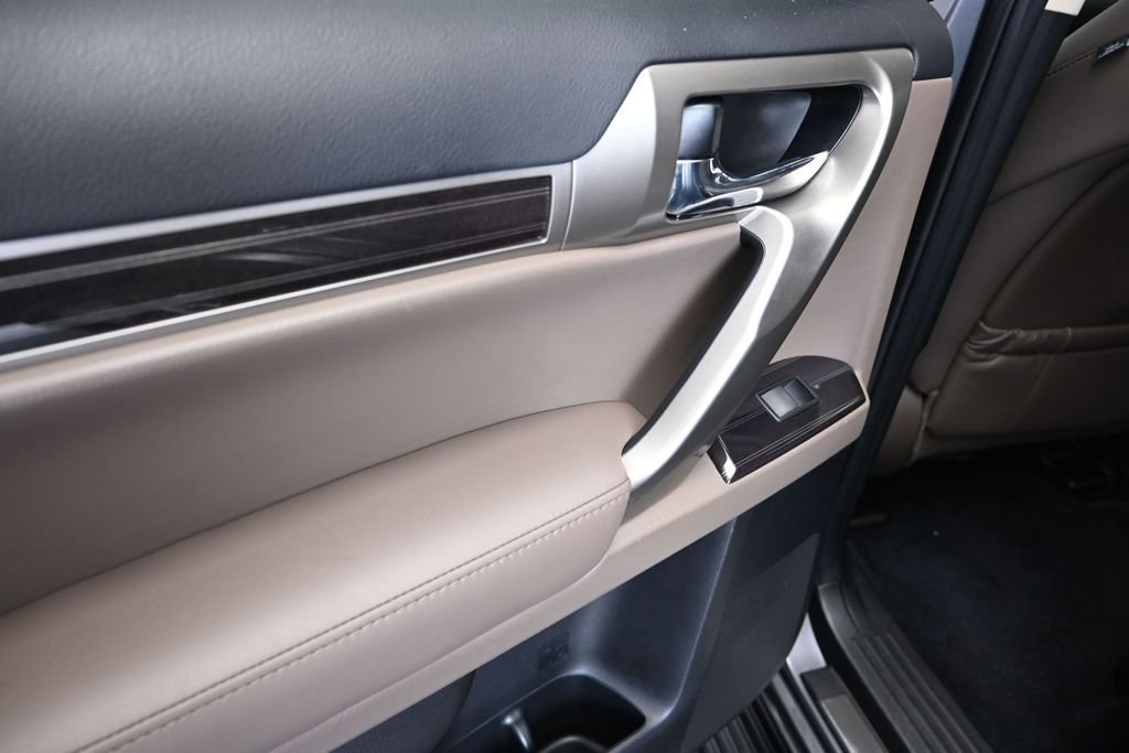 2021 Lexus GX Base - Photo 15