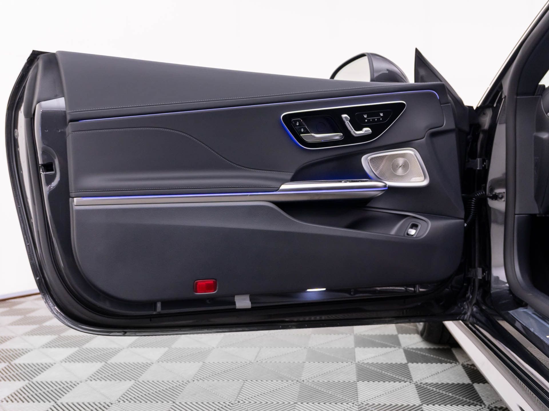 New 2026 Graphite Grey Metallic Mercedes-Benz CLE 450 image 14