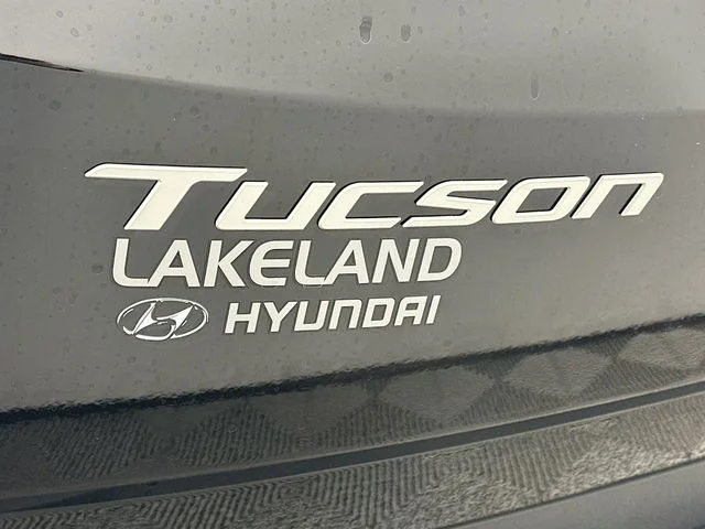 New 2026 Hyundai TUCSON SE