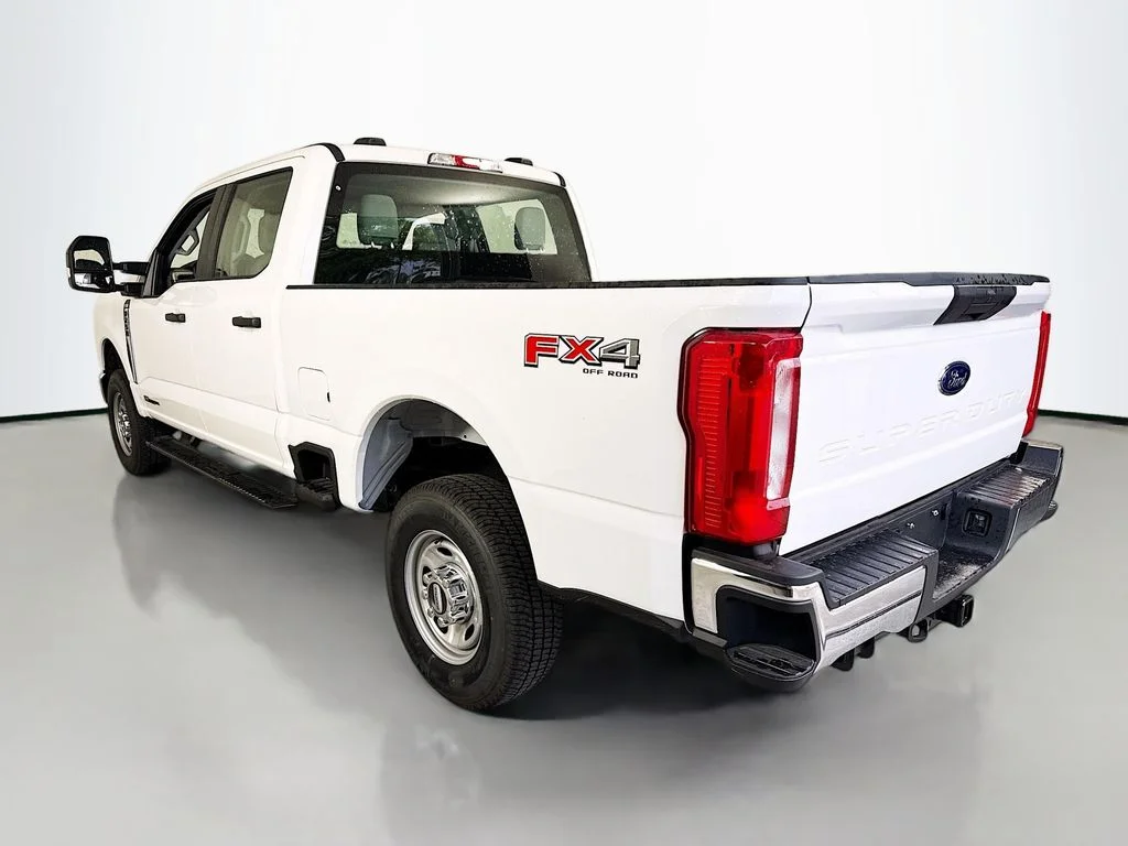 New 2026 Oxford White Ford F-250® XL image 5