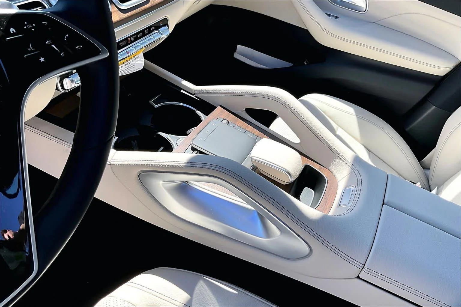 New 2026 Polar White Mercedes-Benz GLE 350 image 11