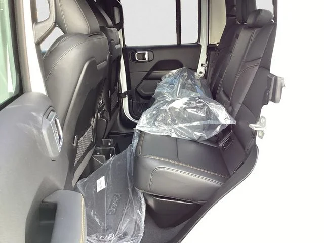 New 2026 Bright White Clearcoat Jeep SAHARA 4X4 image 14