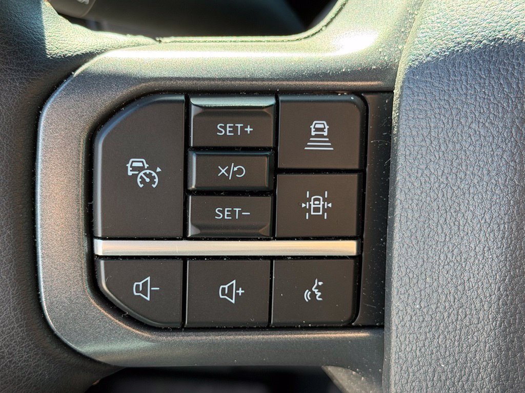 Certified Used 2025 White Ford Lariat image 15
