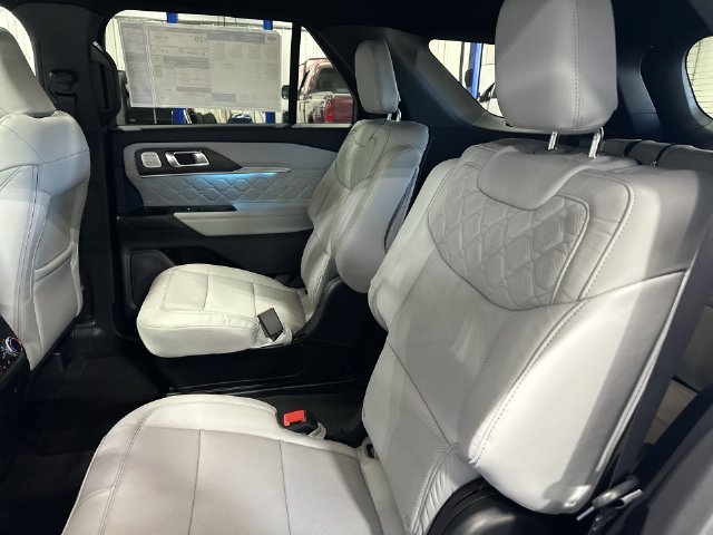 New 2027 Carbonized Gray Metallic Ford Platinum™ image 30