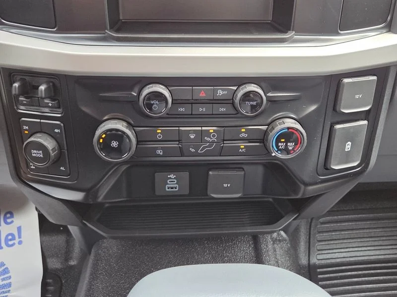 New 2026 Agate Black Metallic Ford F-250® XL image 32