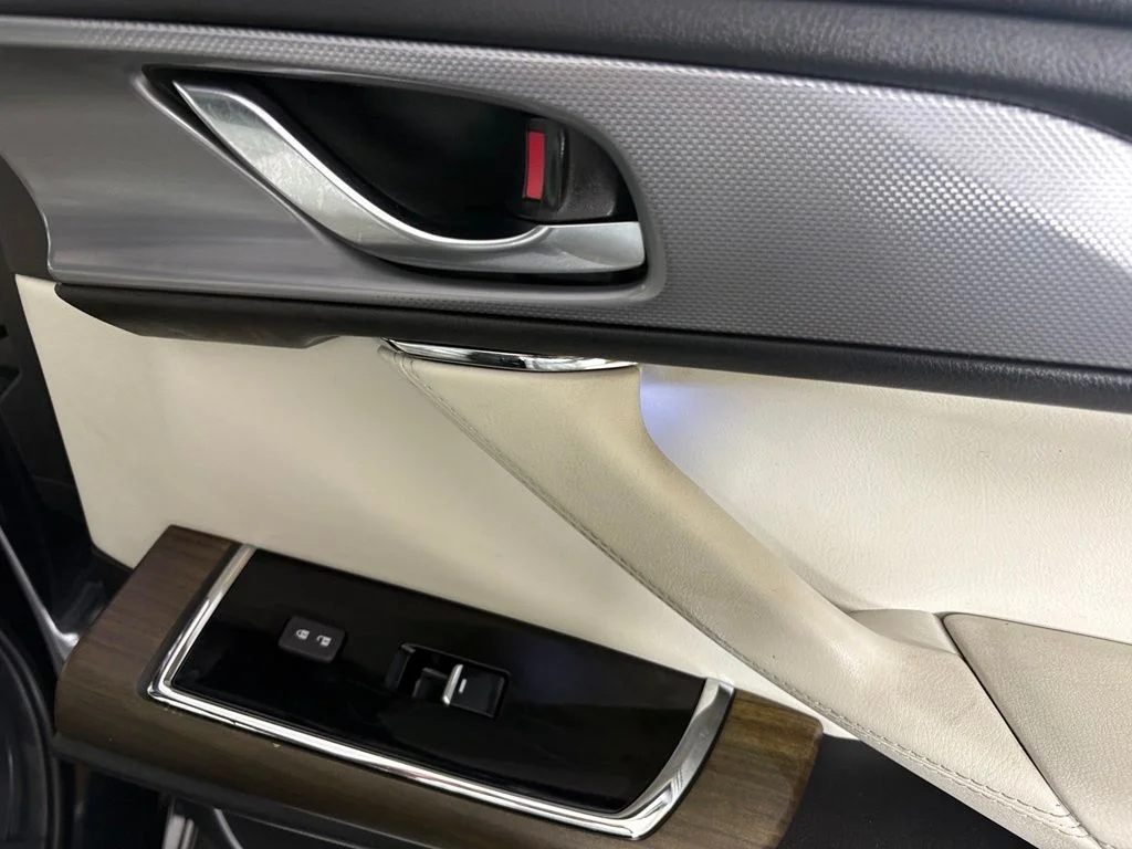 Used 2023 Black Mazda Signature image 13