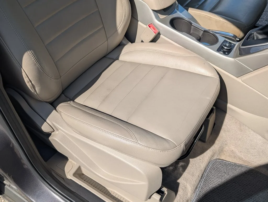 Used 2013 Gray Ford SEL image 28