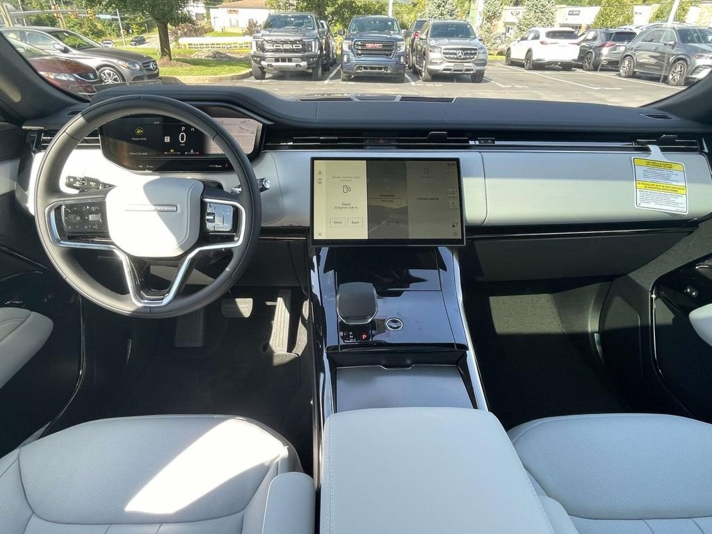 New 2027 Varesine Blue Land Rover SE image 21
