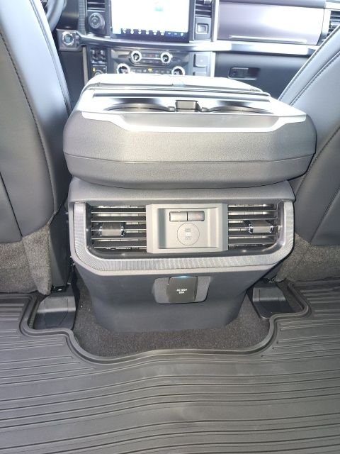 2025 Ford F-150 Platinum - Photo 51
