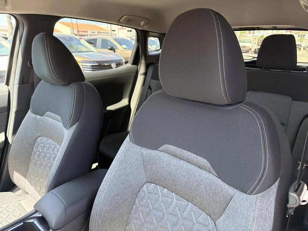 New 2027 Canyon Bronze Metallic Nissan SV image 17