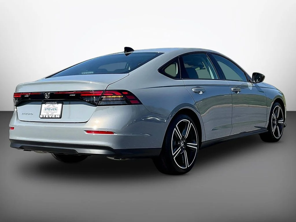 New 2026 Urban Gray Pearl Honda SE image 6