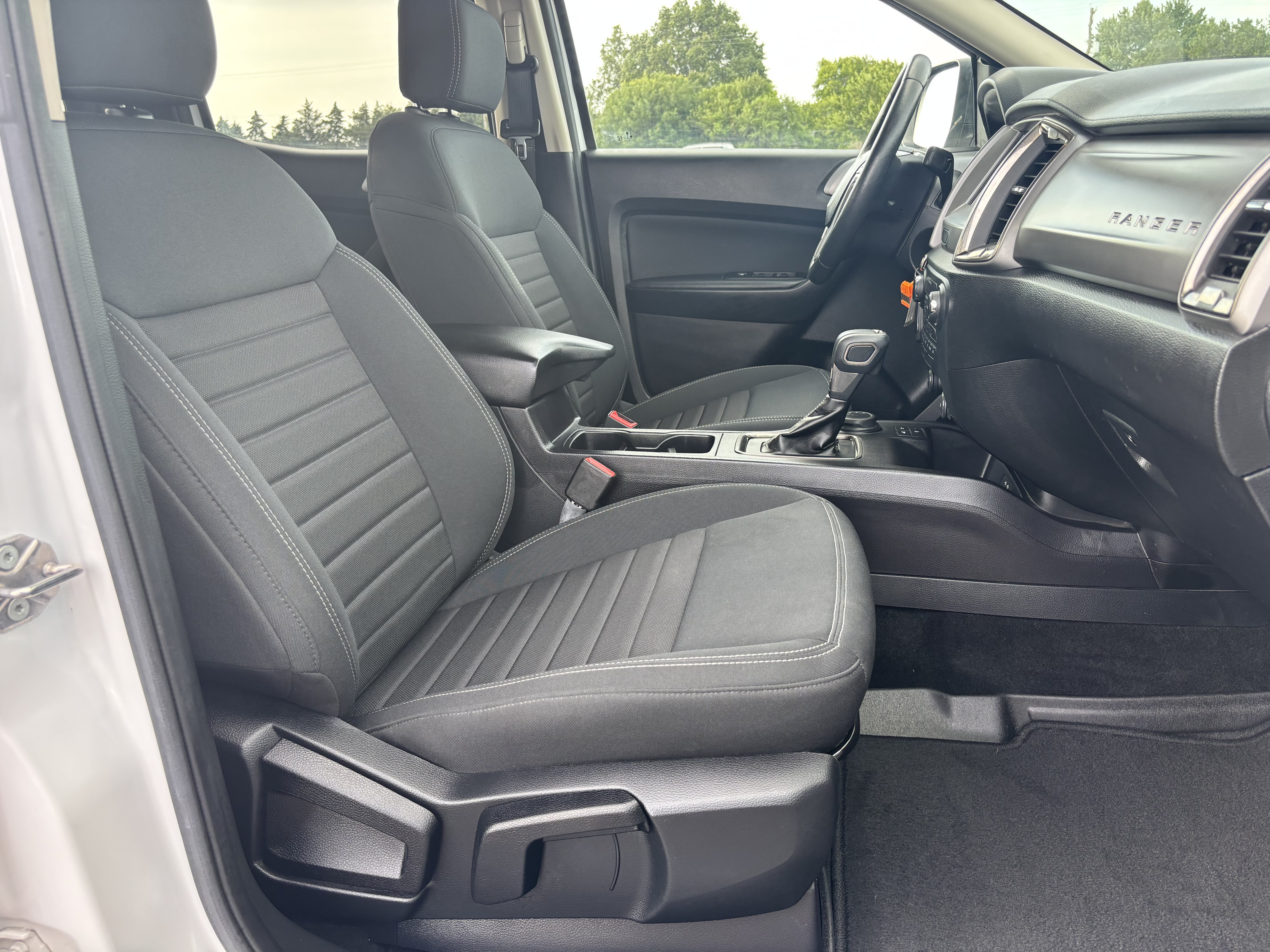 Used 2021 Oxford White Ford XLT image 25