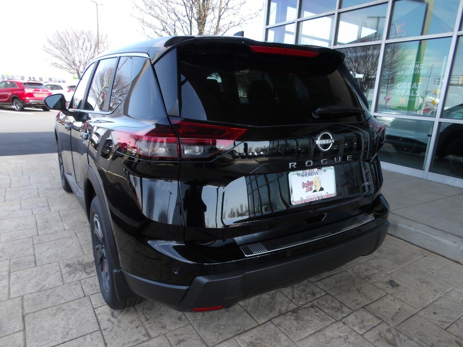 New 2026 Super Black Nissan SV image 5