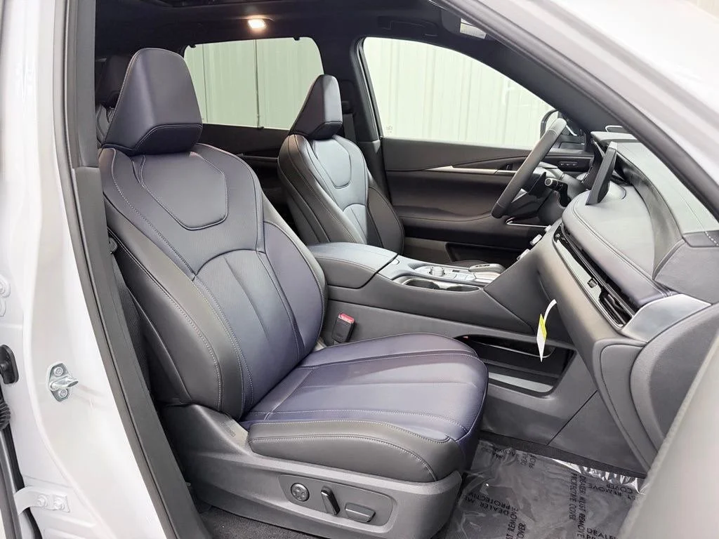 Used 2026 RADIANT WHITE INFINITI Sport AWD image 44