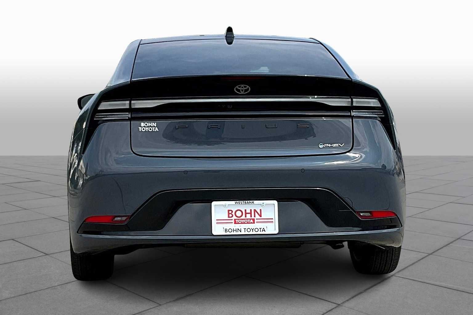 New 2025 Guardian Gray Toyota XSE Premium image 5