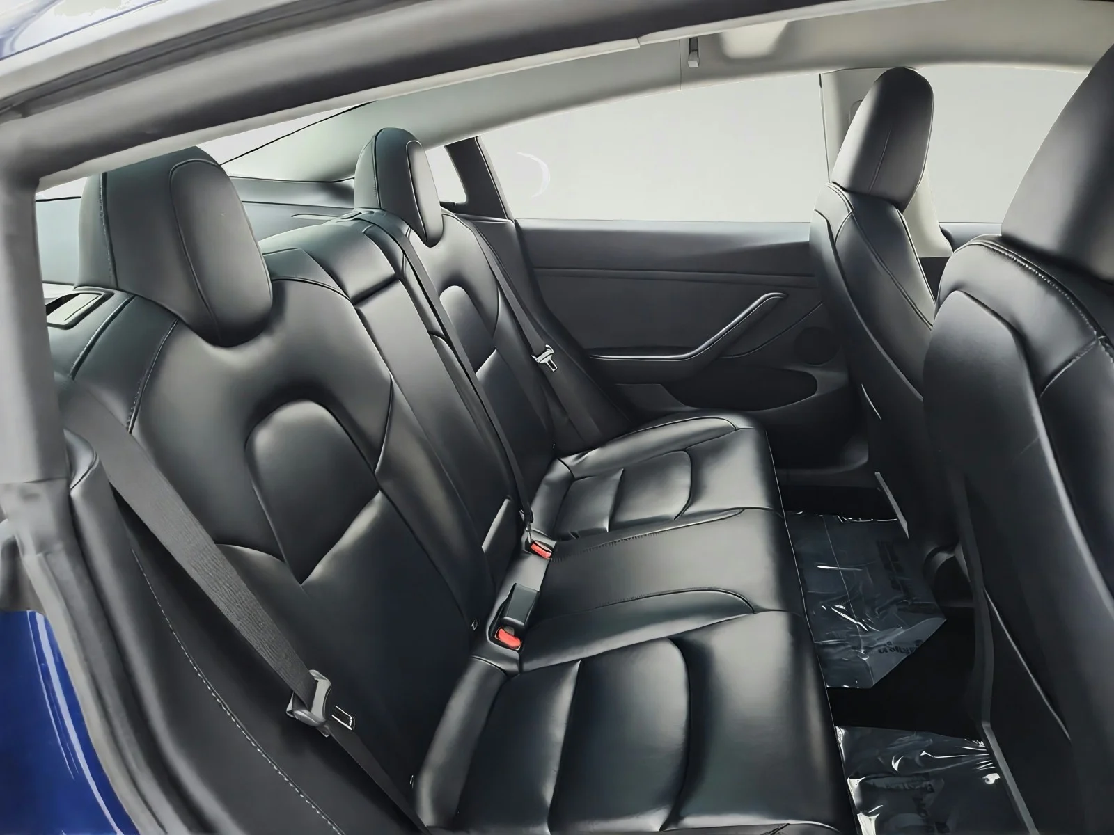 Used 2023 Deep Blue Metallic Tesla SEDAN image 29