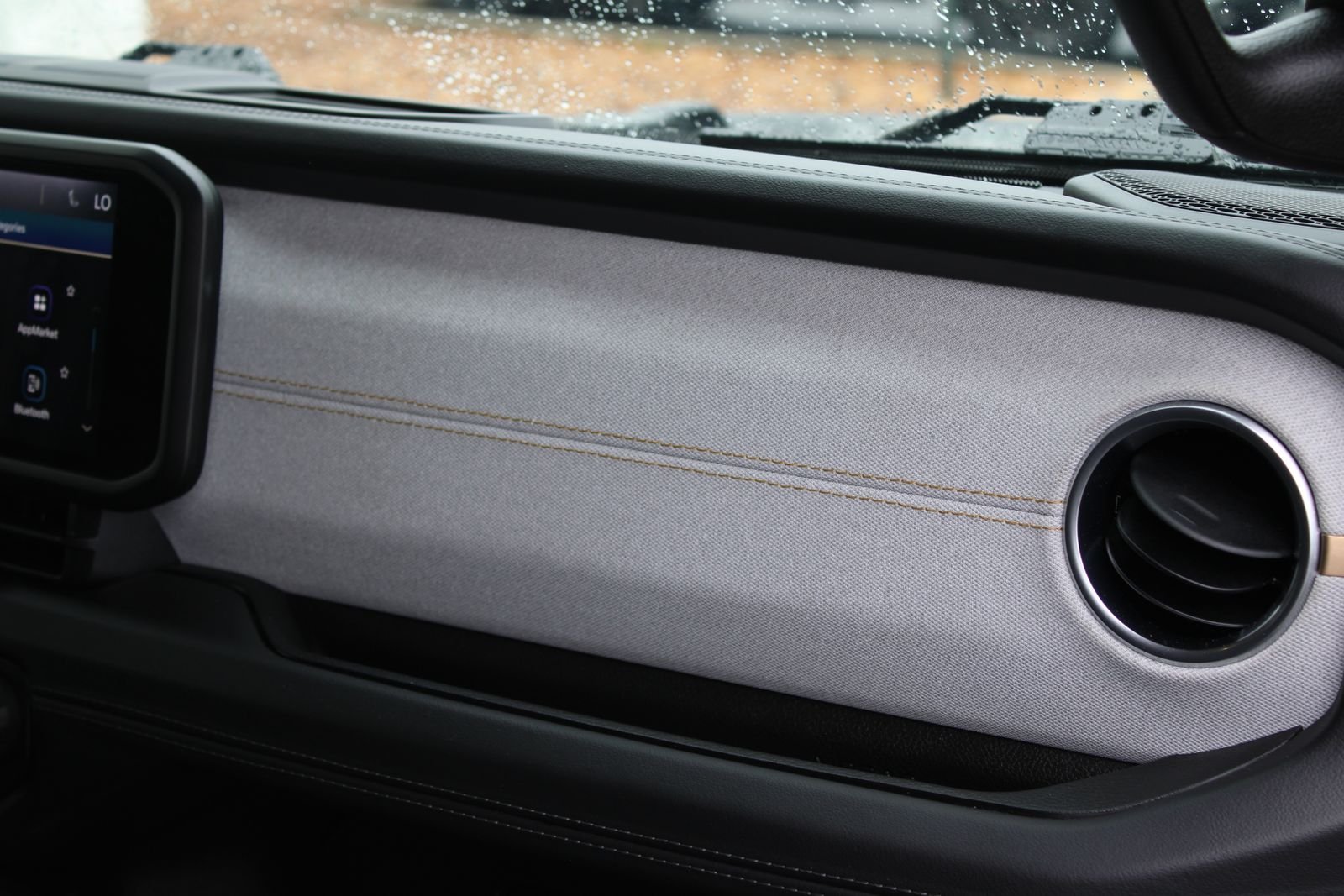 Used 2025 Black Jeep Sahara image 25