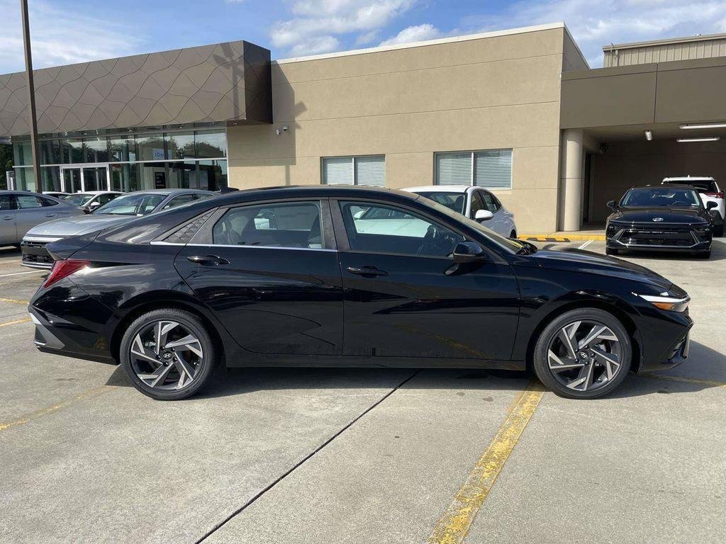 New 2026 Black Hyundai Limited image 71