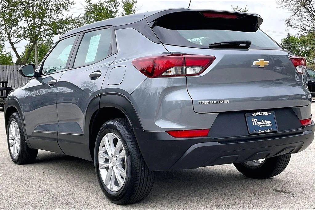 Used 2022 Gray Chevrolet LS image 11