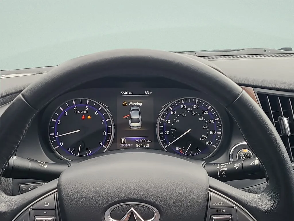 Used 2014 Silver INFINITI Premium image 21