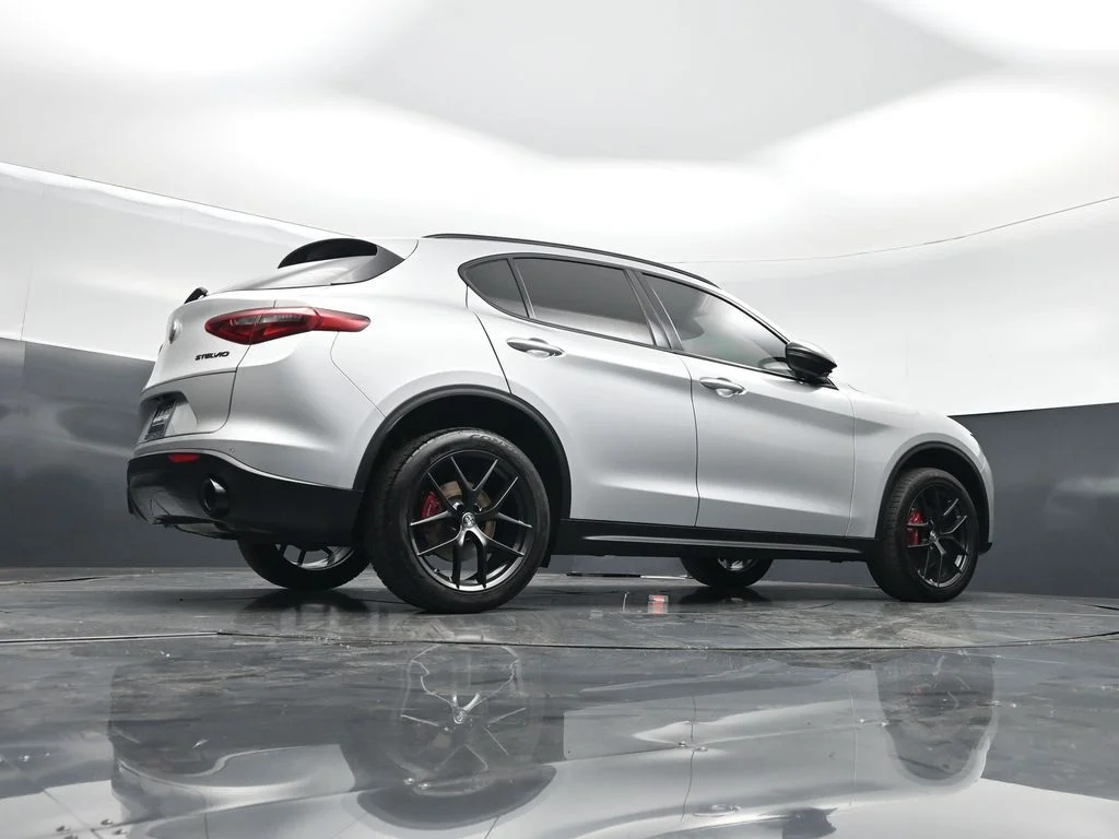 Used 2020 Gray Alfa Romeo Base image 45