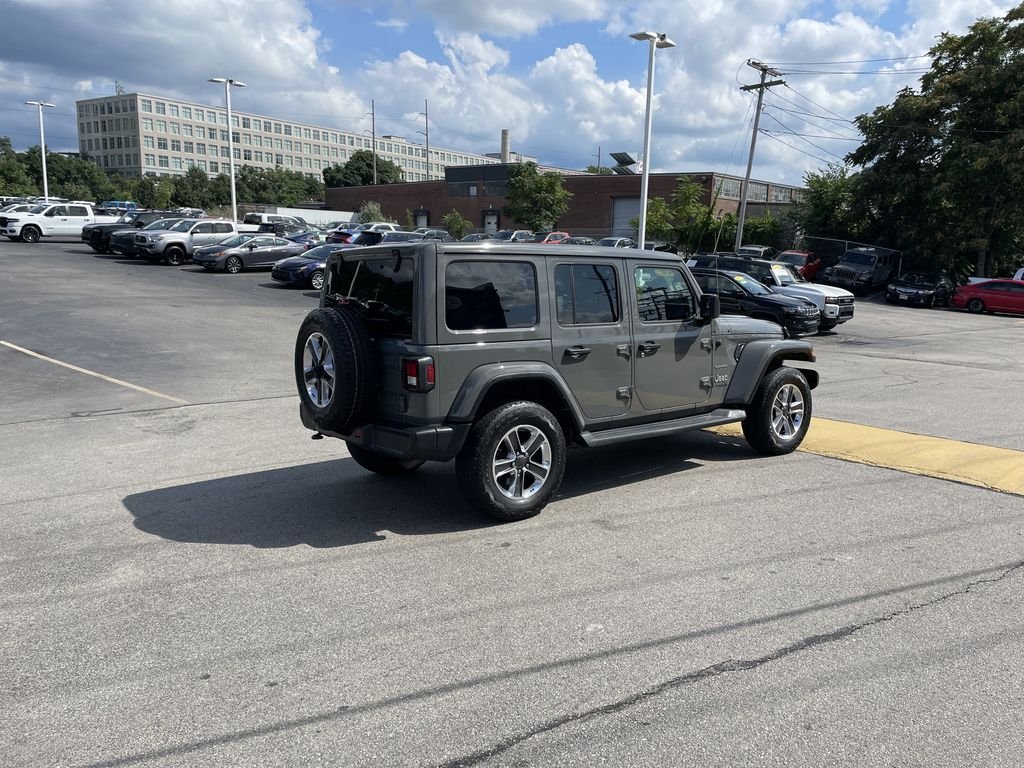 Used 2020 Gray Jeep Unlimited Sahara image 7