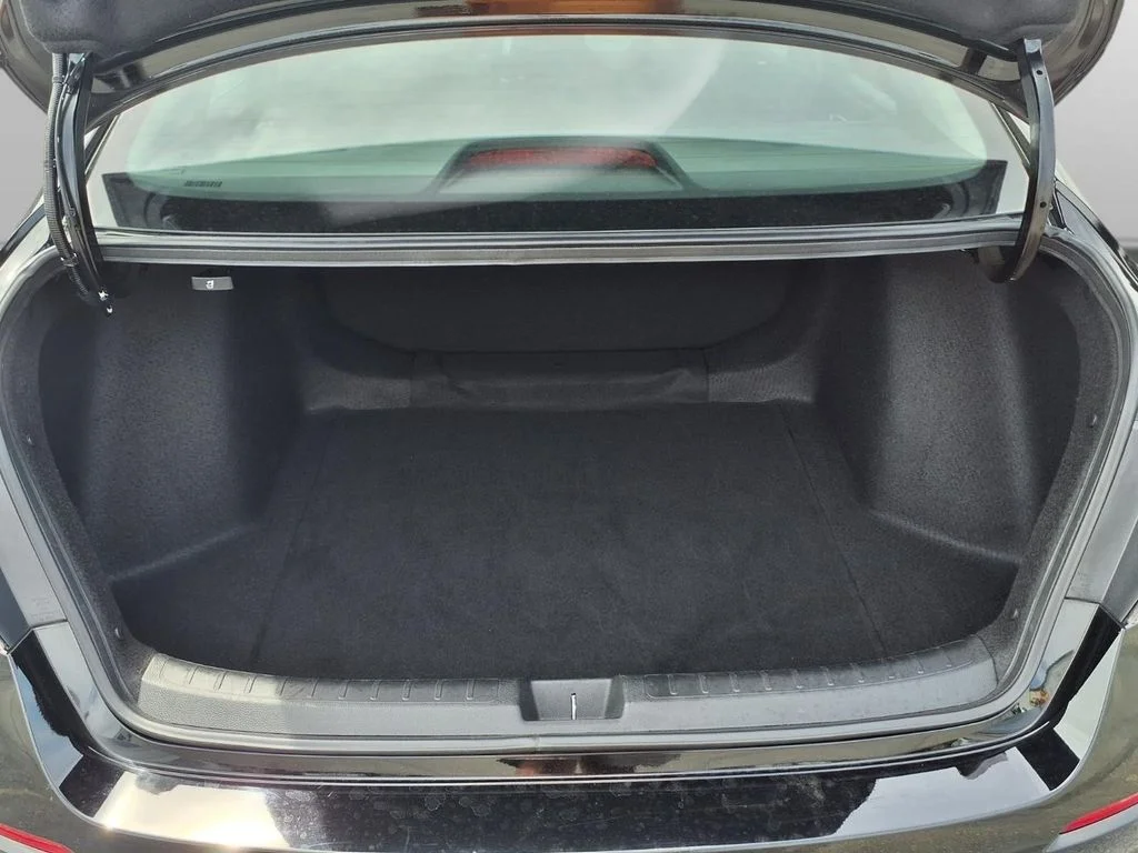 Used 2025 Silver Honda LX image 24