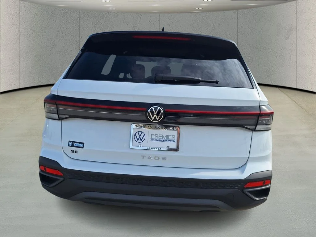 New 2026 White Volkswagen 1.5T SE Black image 4