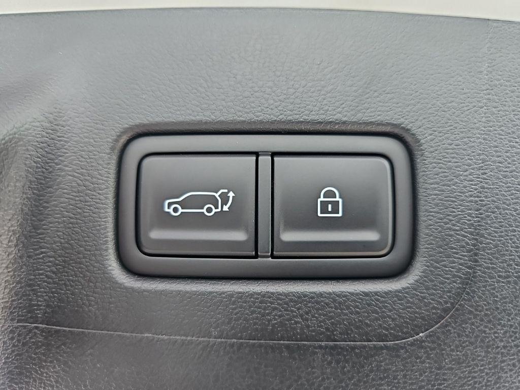 New 2026 Silver Hyundai SE image 41