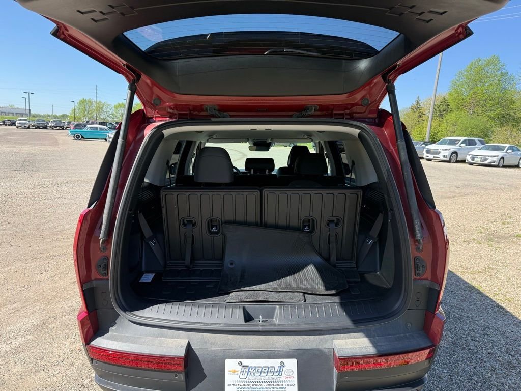 Used 2025 Red Hyundai SEL image 20
